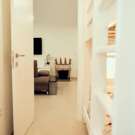 Apartment Balili By The Sea